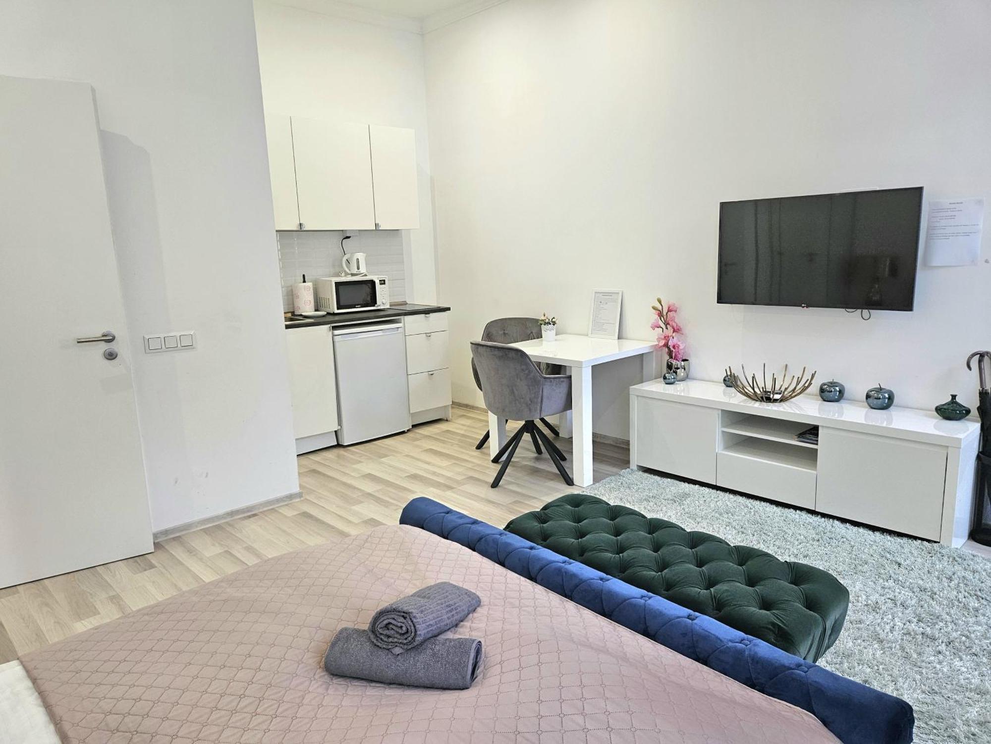 Designer Downtown Gem Apartment Budapest Bagian luar foto