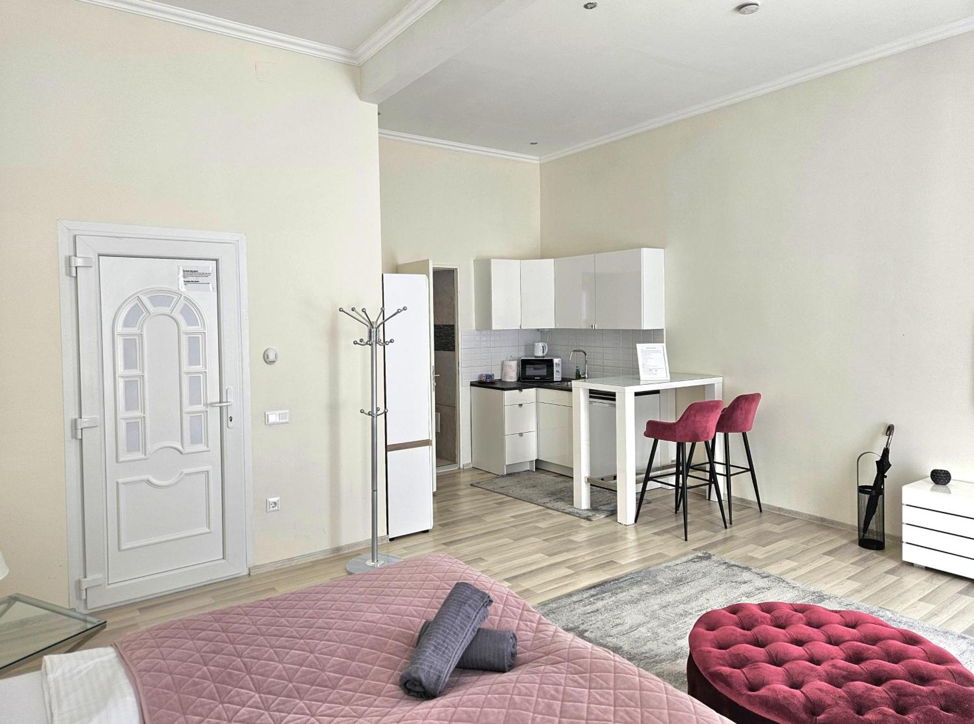 Designer Downtown Gem Apartment Budapest Bagian luar foto